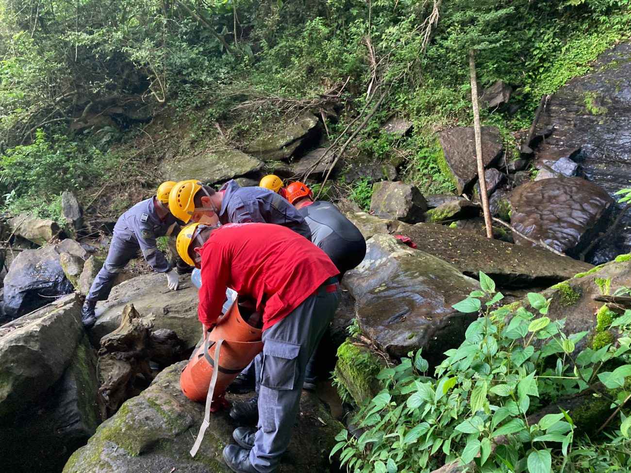 O Que Se Sabe Sobre O Caso Do Homem Morto No Guarujá S... ABC Do ABC