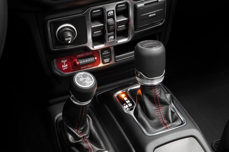 O c&acirc;mbio &eacute; autom&aacute;tico de 8 marchas. – Foto: Divulga&ccedil;&atilde;o/ND