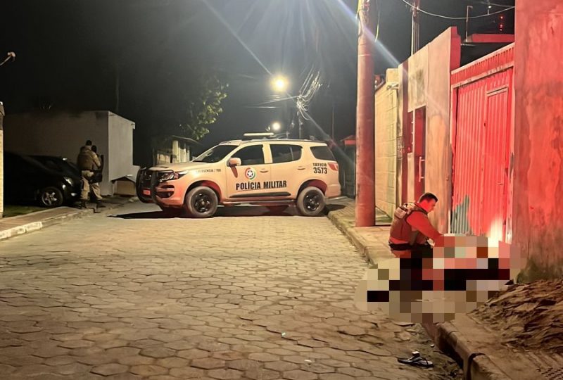 Autoria e motiva&ccedil;&atilde;o do crime seguem sob investiga&ccedil;&atilde;o da Divis&atilde;o de Investiga&ccedil;&atilde;o Criminal de Palho&ccedil;a – Foto: PM/Reprodu&ccedil;&atilde;o/ND