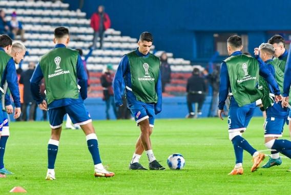 Suarez sem ritmo no Uruguai – Foto: Estefan&iacute;a Leal/El Pais/URU/Divulga&ccedil;&atilde;o/ND