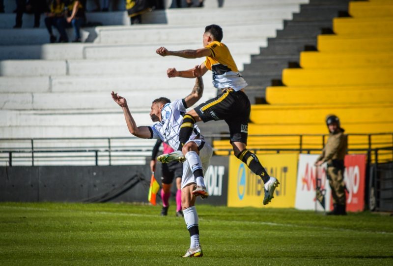 O Crici&uacute;ma venceu o Tubar&atilde;o e ficou com a primeira coloca&ccedil;&atilde;o na S&eacute;rie B do Catarinense – Foto: Patr&iacute;cia Amorim/CAT/Divulga&ccedil;&atilde;o/ND