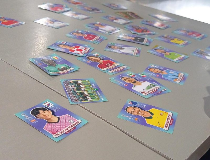 A correria atr&aacute;s das figurinhas do &aacute;lbum da Copa do Mundo do Catar j&aacute; come&ccedil;ou. – Foto: Divulga&ccedil;&atilde;o