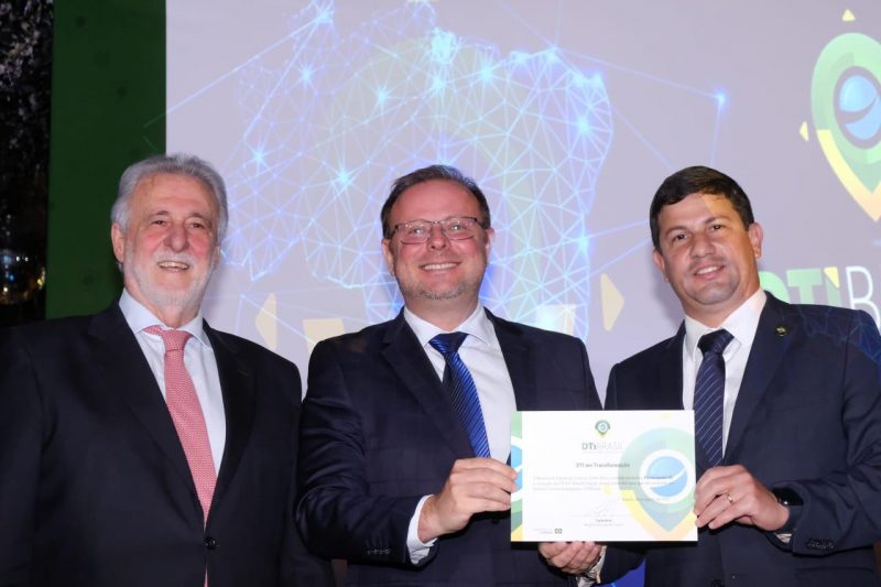 Carlos Melles, do Sebrae, Vini de Lucca, de Floripa, e Carlos Brito, do Mtur – Foto: Roberto Castro/Mtur/Divulga&ccedil;&atilde;o ND