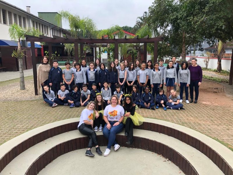 Turma do quinto ano estuda a vida das abelhas com envolvimento de todos os componentes curriculares – Foto: Renata Bomfim