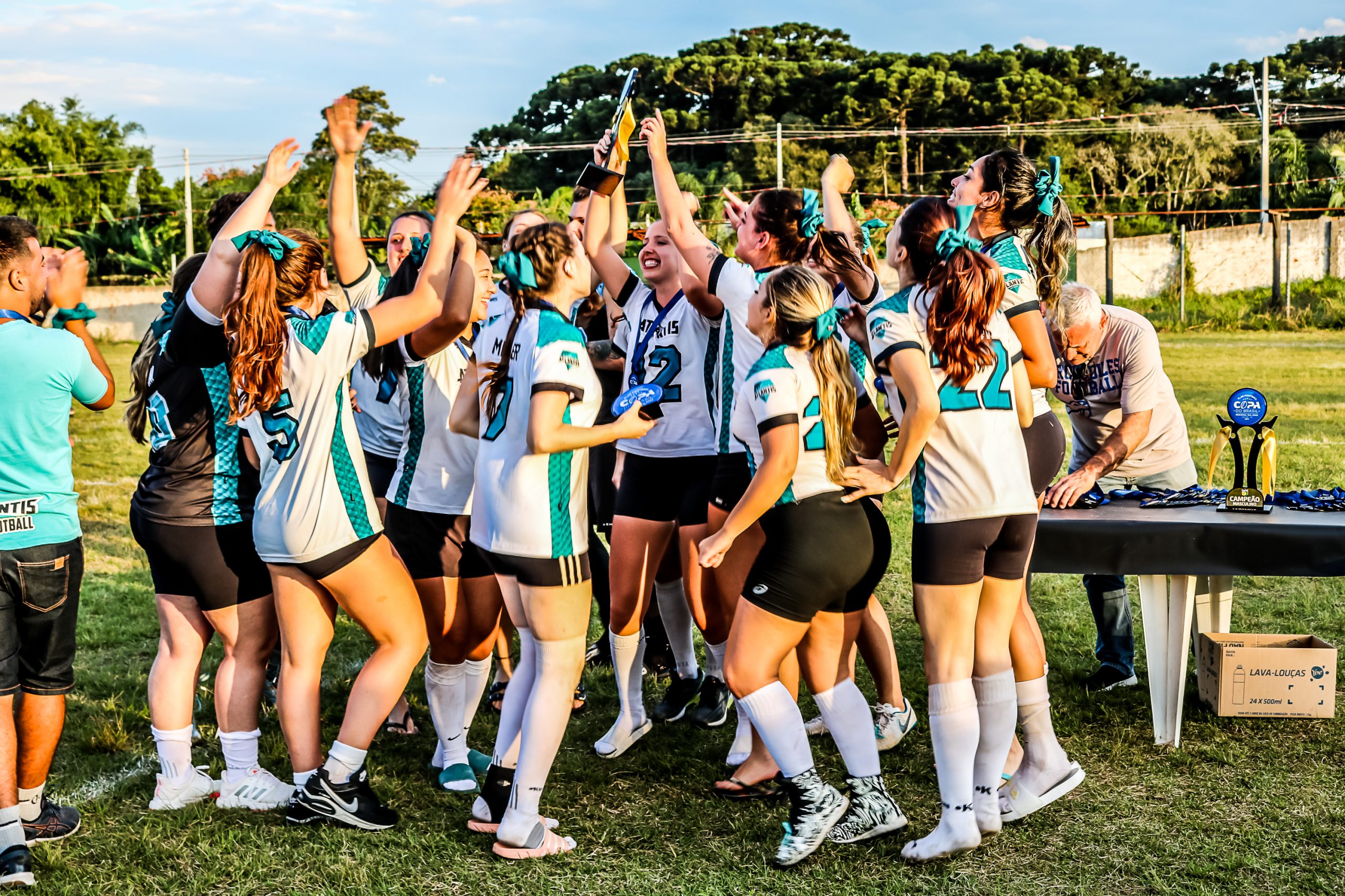 Conheça o flag, modalidade derivada do futebol americano e praticada em  Florianópolis