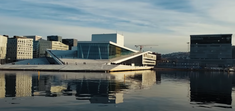 Noruega &eacute; um dos pa&iacute;ses com a mais longa licen&ccedil;a-paternidade – Foto: Reprodu&ccedil;&atilde;o/YouTube/ND