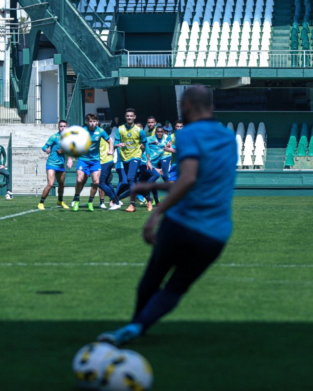 Treino do Coritiba, nesta sexta-feira – Foto: Guilherme Griebeler/Coritiba FC/Divulga&ccedil;&atilde;o/ND