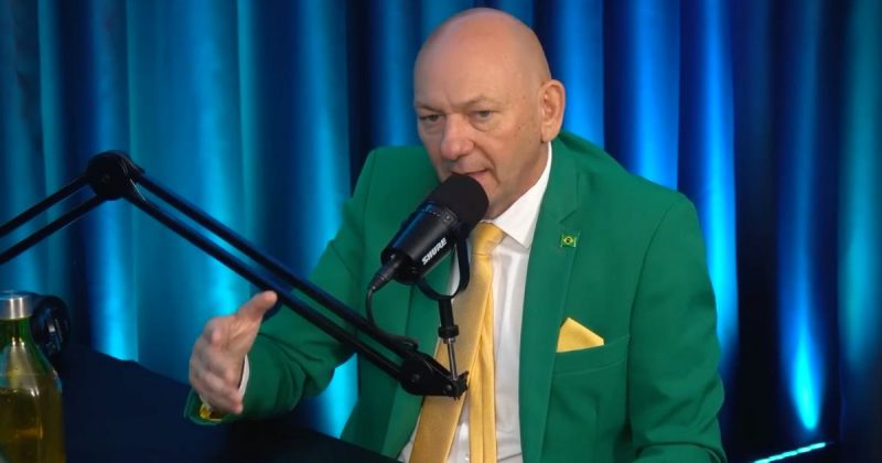 Luciano Hang durante o podcast: “Meus filhos at&eacute; hoje torcem contra Guardiola” – Foto: Reprodu&ccedil;&atilde;o