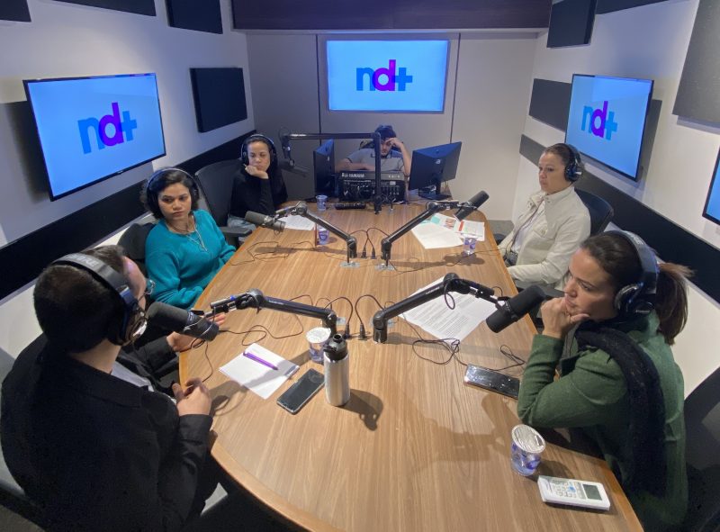 Podcast foi gravado no Est&uacute;dio Multiplataforma do Grupo ND, com a participa&ccedil;&atilde;o de quatro convidados – Foto: Divulga&ccedil;&atilde;o/ND