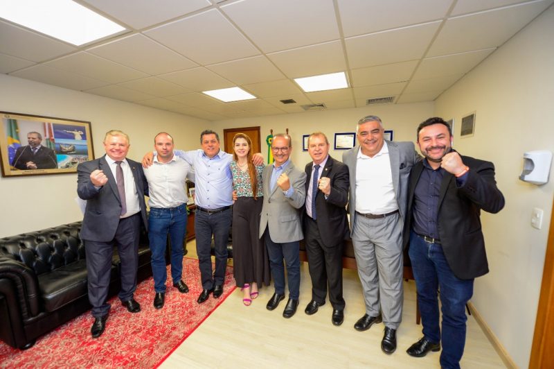 Senador Jorginho Mello, pr&eacute;-candidato ao Governo pelo PL, reuniu a bancada de deputados nesta quarta-feira – Foto: Divulga&ccedil;&atilde;o/ND