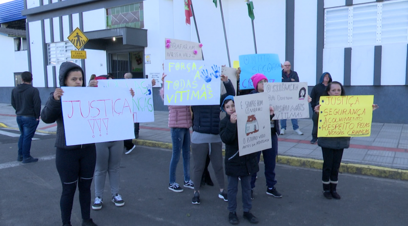 Caso de estupros em escola de SC tem professor preso, protesto e diretora afastada – Foto: Leo Martins/NDTV