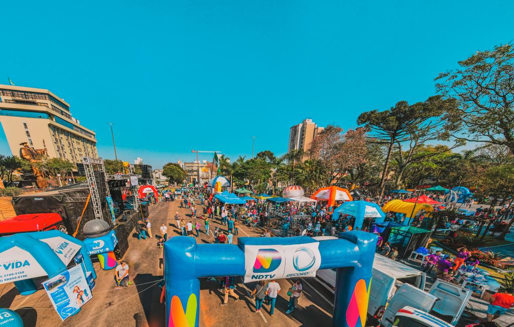 Grupo ND celebra 106 anos de Chapecó com festa e programa ao vivo; veja