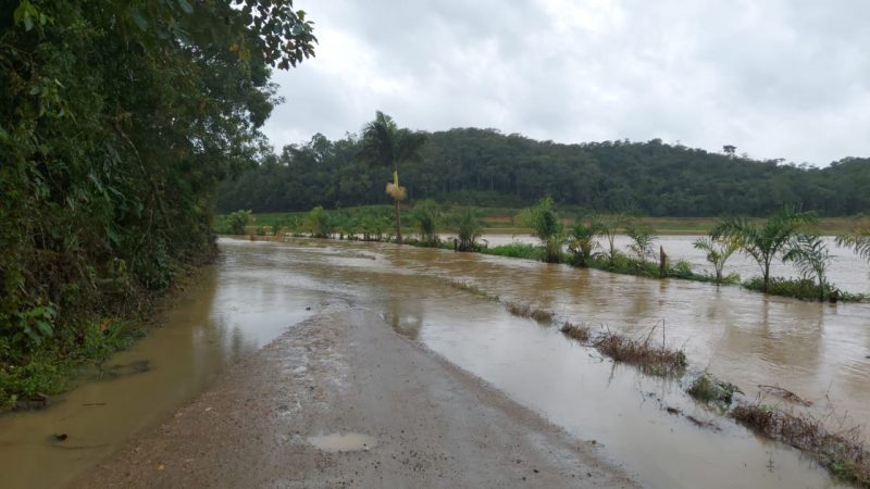 Estrada da Ponta Comprida também está interditada &#8211; Foto: Divulgação/ND