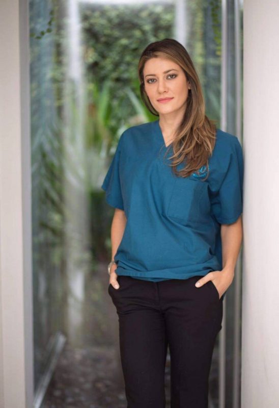 Milena Zanella é médica dermatologista e namora um dos bilionários de Joinville