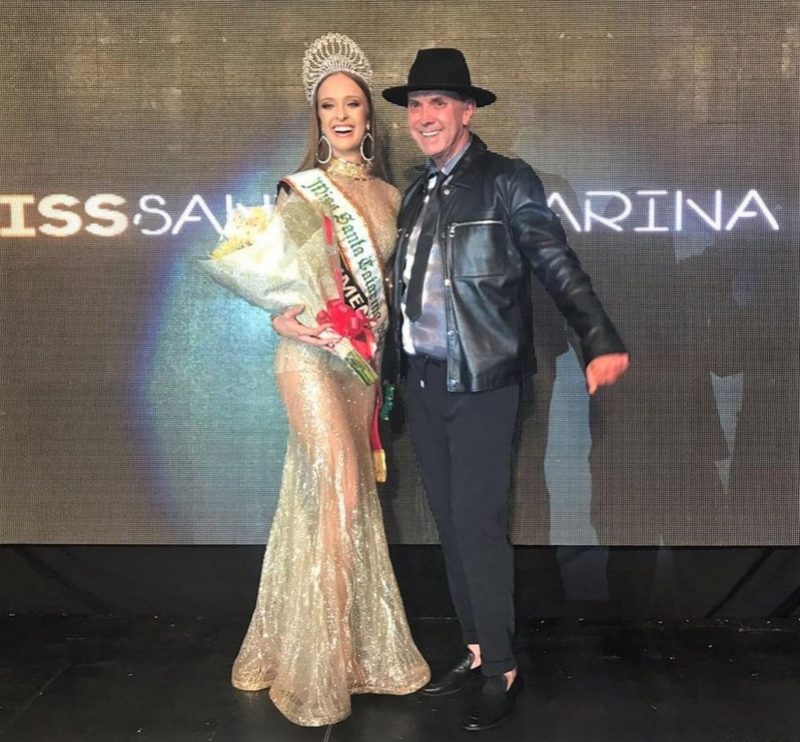 Milena Sens, de Blumenau, &uacute;ltima miss Santa Catarina eleita em evento coordenado por T&uacute;lio Cordeiro, em 2019, para disputar o concurso Miss Universo Brasil 2020, que acabou n&atilde;o sendo realizado – Foto: Reprodu&ccedil;&atilde;o internet/ND