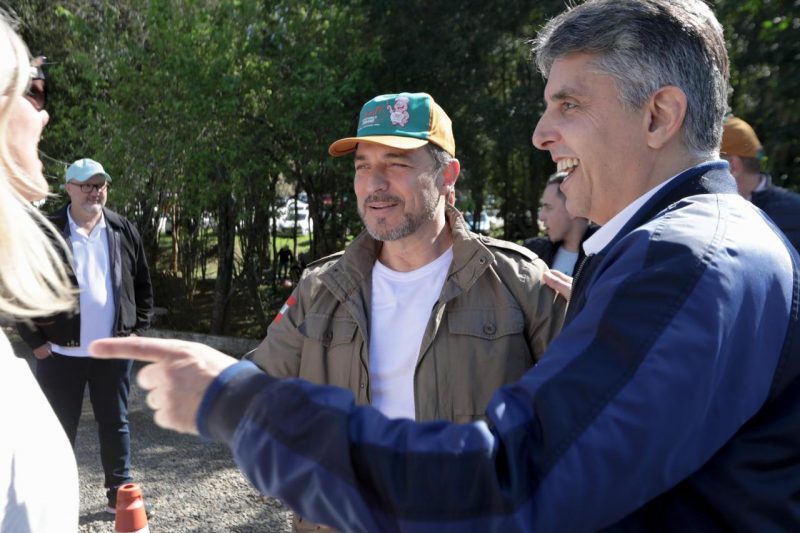 Governador Mois&eacute;s esteve com o presidente estadual do PSDB, Rog&eacute;rio Pacheco, em Conc&oacute;rdia, no fim de semana – Foto: Divulga&ccedil;&atilde;o/ND