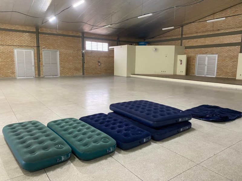 Fam&iacute;lias acolhidas em abrigos em Morro da Fuma&ccedil;a – Foto: Divulga&ccedil;&atilde;o/ND