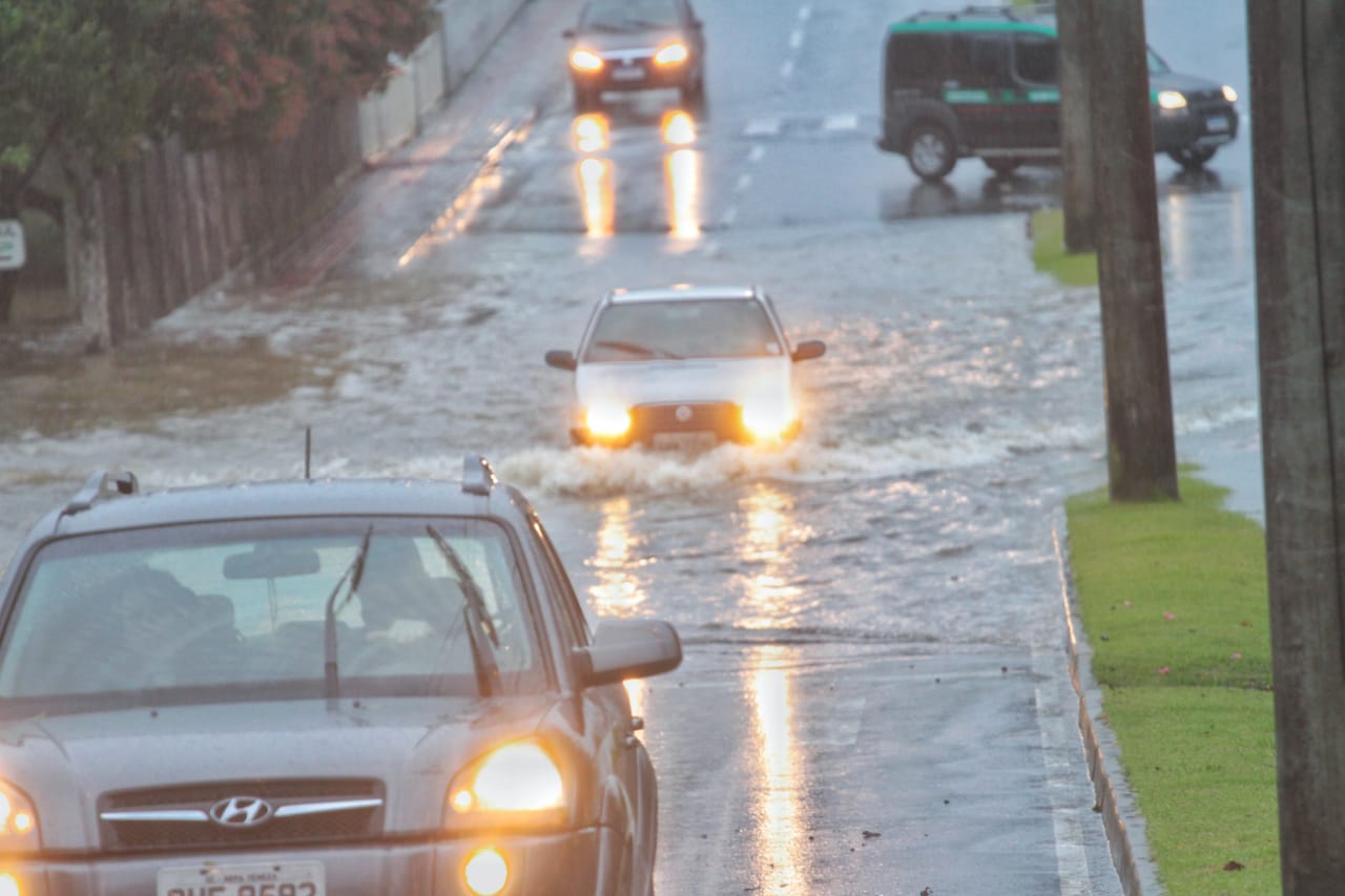 Frente Fria Traz Chuva Intensa A SC E Risco De Transtornos Veja Cidades Com Maiores Volumes