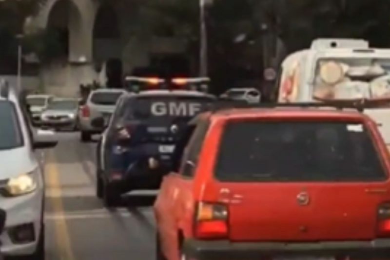 Cleiton, de 30 anos, est&aacute; internado na UTI ap&oacute;s sofrer parada cardiorrespirat&oacute;ria – Foto: Captura v&iacute;deo da Guarda Municipal