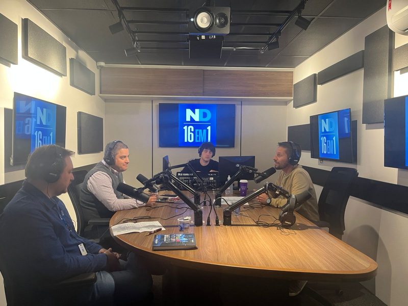 Grava&ccedil;&atilde;o do primeiro epis&oacute;dio do Podcast 16 em 1, no est&uacute;dio multiplataforma da reda&ccedil;&atilde;o integrada do Grupo ND – Foto: Divulga&ccedil;&atilde;o/ND