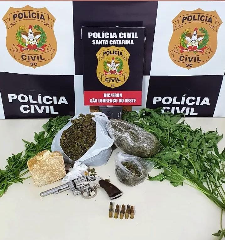 Um menor tamb&eacute;m foi apreendido pela pol&iacute;cia. – Foto: Pol&iacute;cia Civil/ND