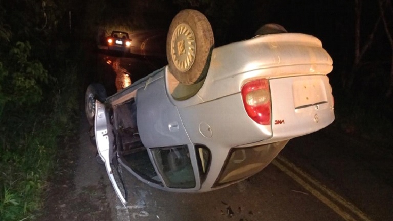 jovem furtou carro do vizinho