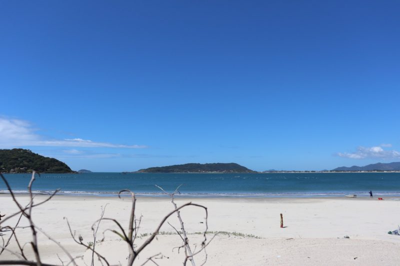 Balneário Ponta do Papagaio, em Palhoça