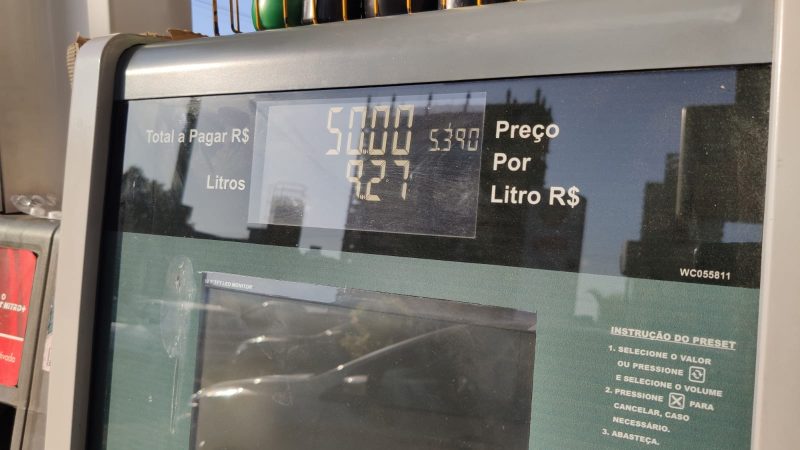 As al&iacute;quotas de PIS/Cofins subir&atilde;o para R$ 0,47 para o litro da gasolina e para R$ 0,02 para o litro do etanol – Foto: Stev&atilde;o Limana/NDTV