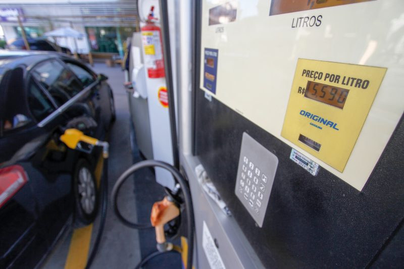 Pre&ccedil;o m&eacute;dio da gasolina varia at&eacute; R$ 0,87 em SC – Foto: Leo Munhoz/ND