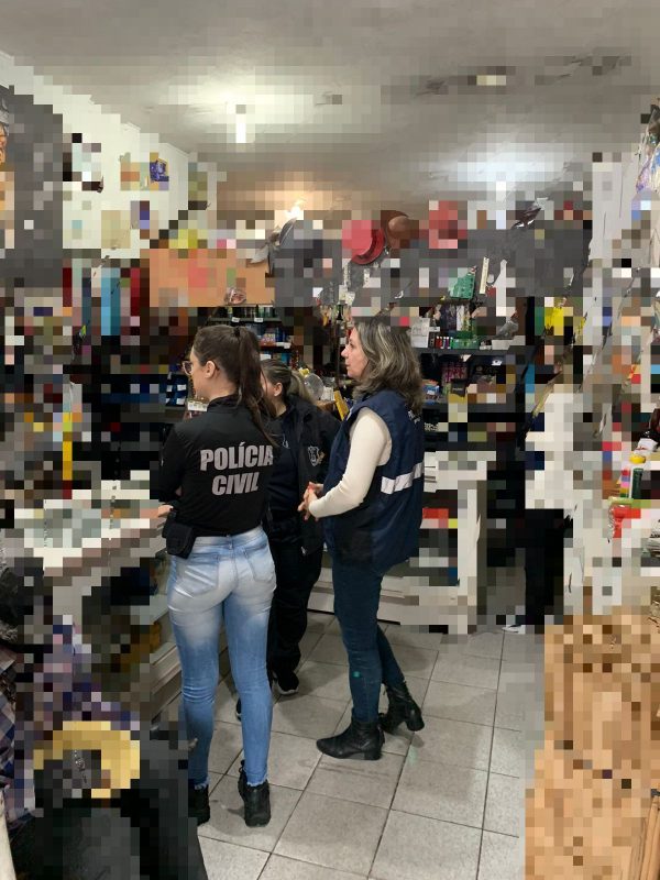 operação da polícia civil no centro de joinville