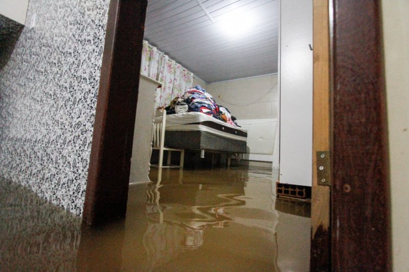 Um dos quartos na casa de Susiani, Marcos e Giovana ficou assim – Foto: Leo Munhoz/ND
