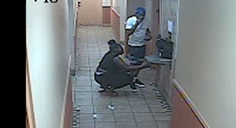 &Uacute;ltimo registro do homem antes do acidente com o compactador – Foto: Reprodu&ccedil;&atilde;o/New York Post/R7/ND