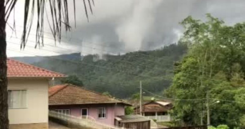 Nuvens se deslocam pelo c&eacute;u em movimento assustador – Foto: Reprodu&ccedil;&atilde;o/ND