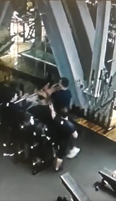 Empres&aacute;rio empurrou e puxou cabelos de modelo – Foto: R7/Reprodu&ccedil;&atilde;o/ND