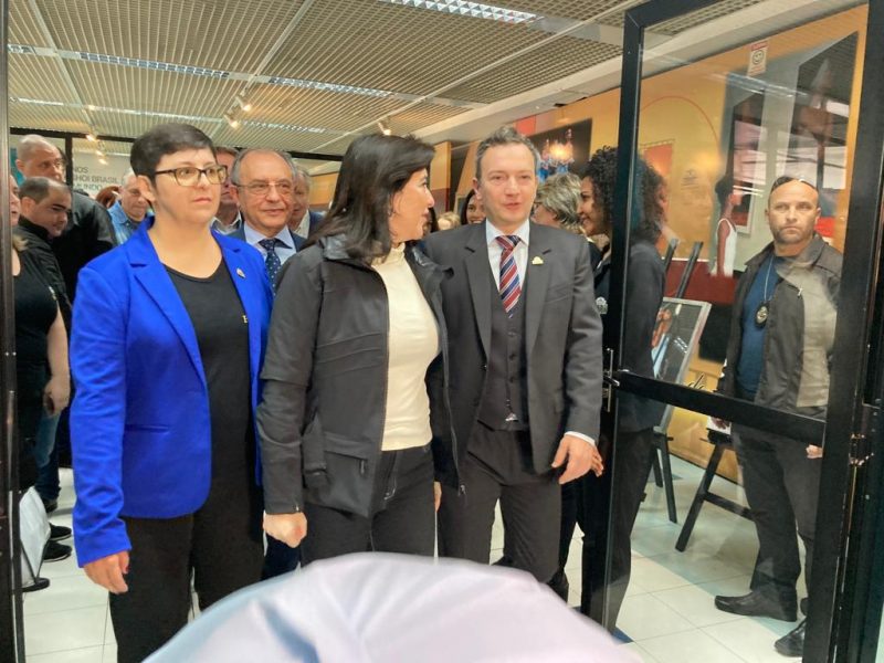 Candidata visitou a Escola do Teatro Bolshoi – Foto: Sabrina Aguiar/NDTV