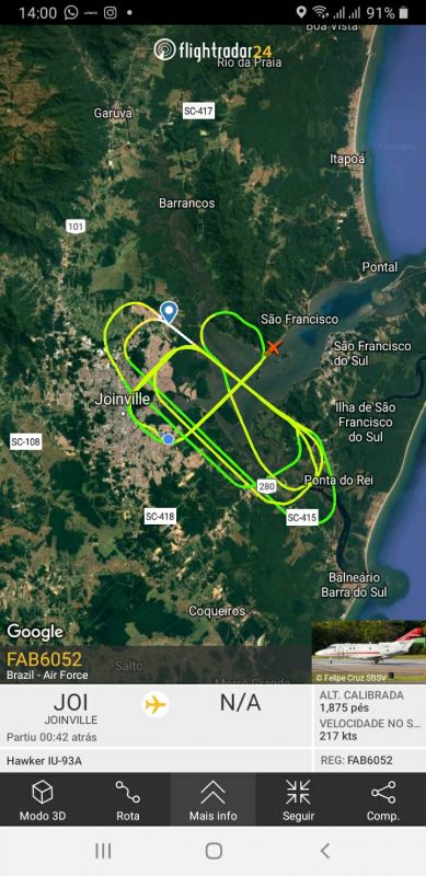 avião fica circulando em joinville no aeroporto de joinville