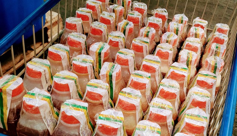 Ao todo, foram apreendidos 46 mil quilos de sucos concentrados e 78 mil litros de suco de laranja integral. – Foto: Minist&eacute;rio da Agricultura