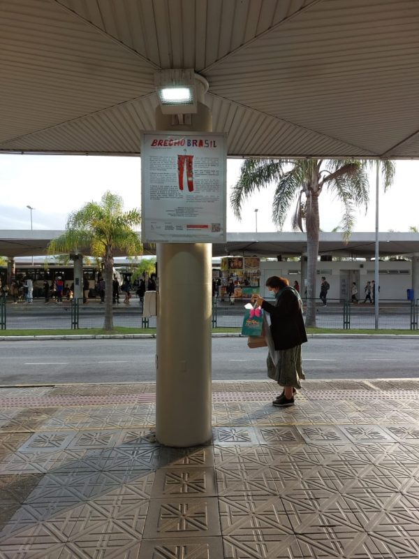 Terminais de &ocirc;nibus em Florian&oacute;polis ganham ponto de coleta de roupas e objetos para doa&ccedil;&atilde;o – Foto: Divulga&ccedil;&atilde;o/ Kamiquaze Produtora/ ND