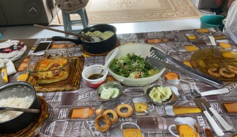 O fim de semana torna-se um momento no qual h&aacute; um maior tempo para os universit&aacute;rios prepararem refei&ccedil;&otilde;es mais elaboradas – Foto: Arquivo Pessoal/Natasha de Melo/Divulga&ccedil;&atilde;o/ND