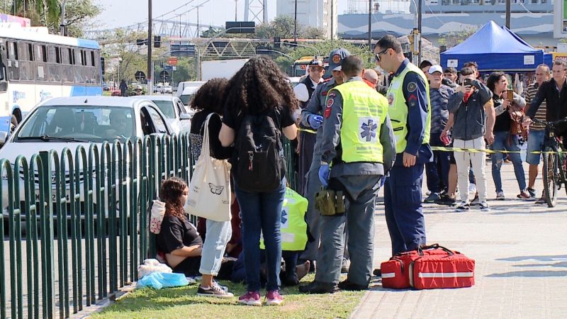 Ao menos quatro mulheres foram atropeladas após roubo em loja de celulares