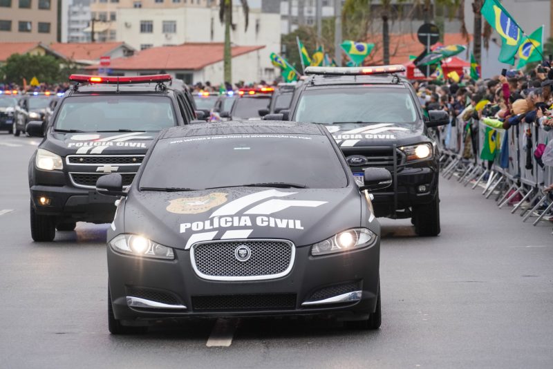 Desfile cívico-militar de 7 de setembro em Florianópolis