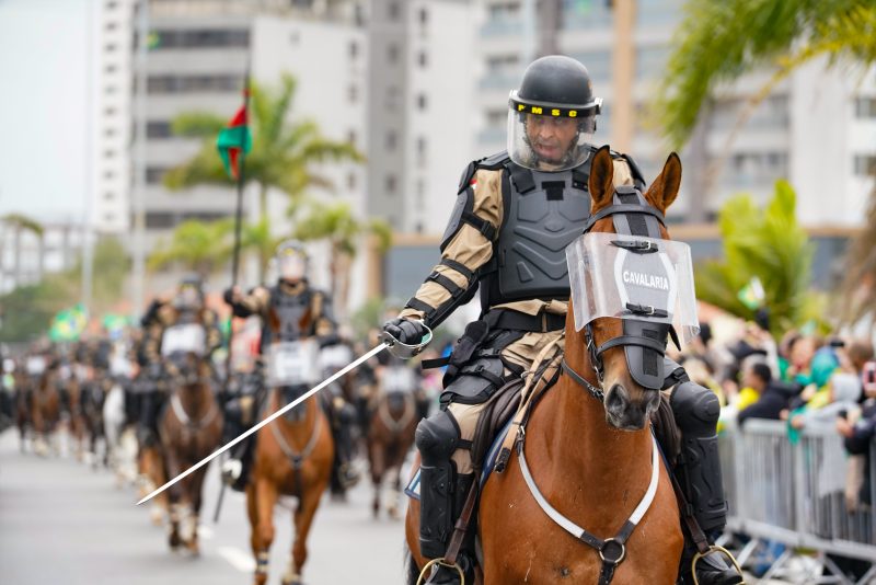 Desfile cívico-militar de 7 de setembro em Florianópolis