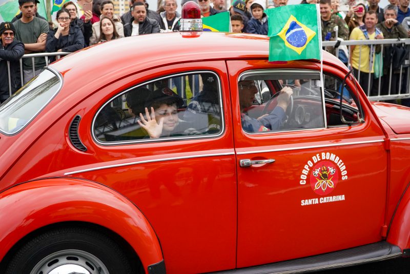 Desfile cívico-militar de 7 de setembro em Florianópolis