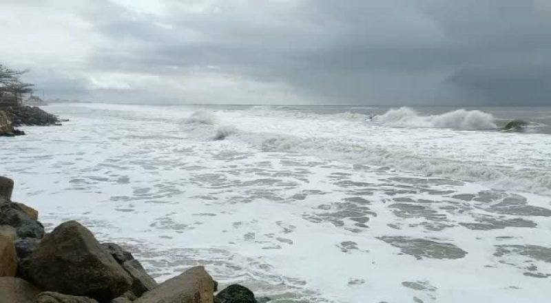 Mar agitado pode ter ondas de até 3,5 metros