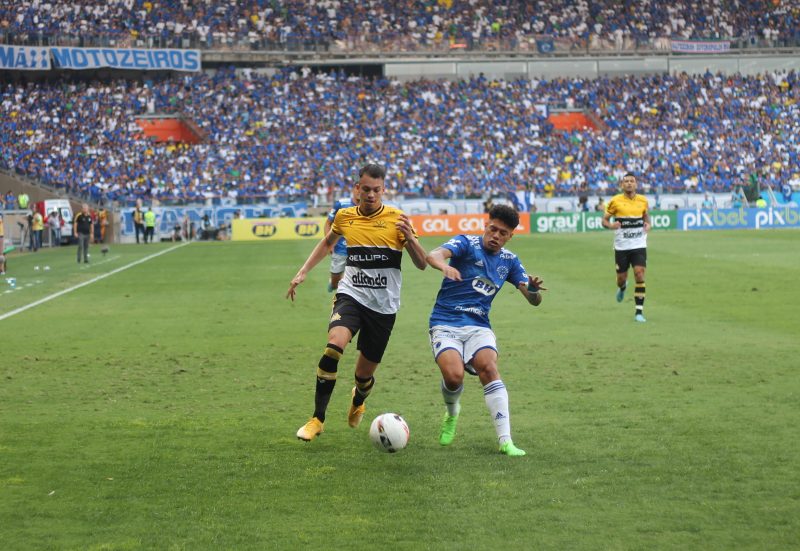 Crici&uacute;ma precisa da performance do&nbsp; – Foto: Celso da Luz/Crici&uacute;ma EC/Divulga&ccedil;&atilde;o/ND