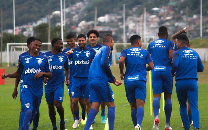 Elenco do Ava&iacute; treina para o confronto “decisivo” diante do Atl&eacute;tico-GO&nbsp; – Foto: Sabrina Tavares/Ava&iacute;/Divulga&ccedil;&atilde;o/ND