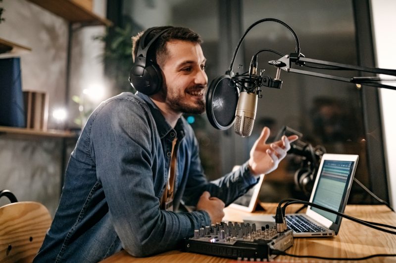 Podcast pode servir como ferramenta de ensino como alternativa dos meios tradicionais 