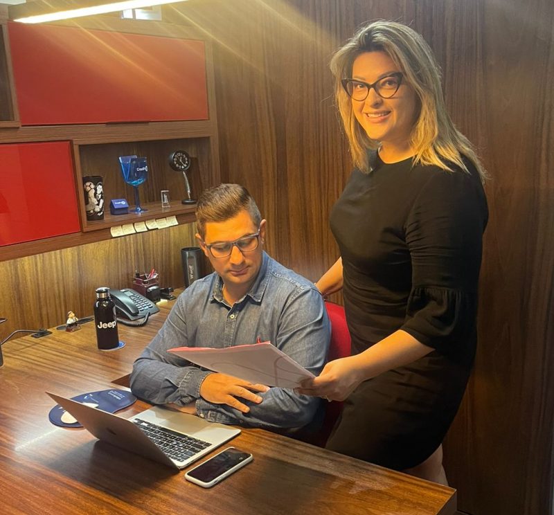 Kamila da Rosa Wolf constr&oacute;i uma hist&oacute;ria de humaniza&ccedil;&atilde;o no atendimento ao cliente h&aacute; 15 anos – Foto: Arquivo pessoal