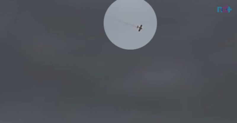 Avi&atilde;o faz esp&eacute;cie de acrobacia no Centro de Blumenau e chama aten&ccedil;&atilde;o – Foto: Divulga&ccedil;&atilde;o/ND