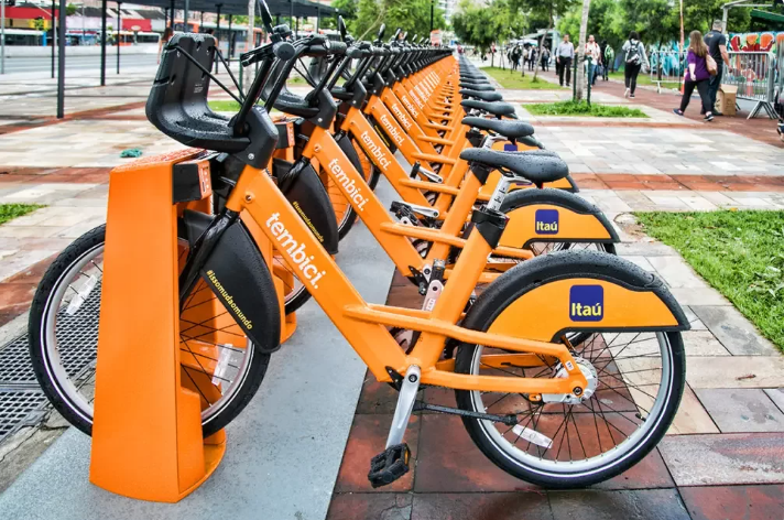 Bicicletas compartilhadas v&atilde;o voltar a ser disponibilizadas em Florian&oacute;polis – Foto: Divulga&ccedil;&atilde;o/ND